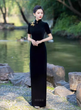 走秀款金丝绒墨绿色2026年新款优雅气质形体礼仪表演出服旗袍