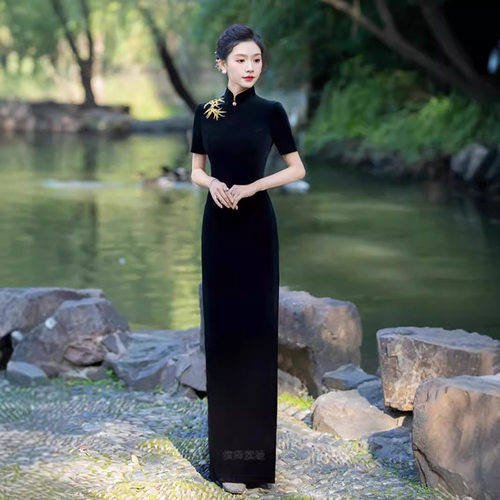 走秀款金丝绒墨绿色2026年新款优雅气质形体礼仪表演出服旗袍