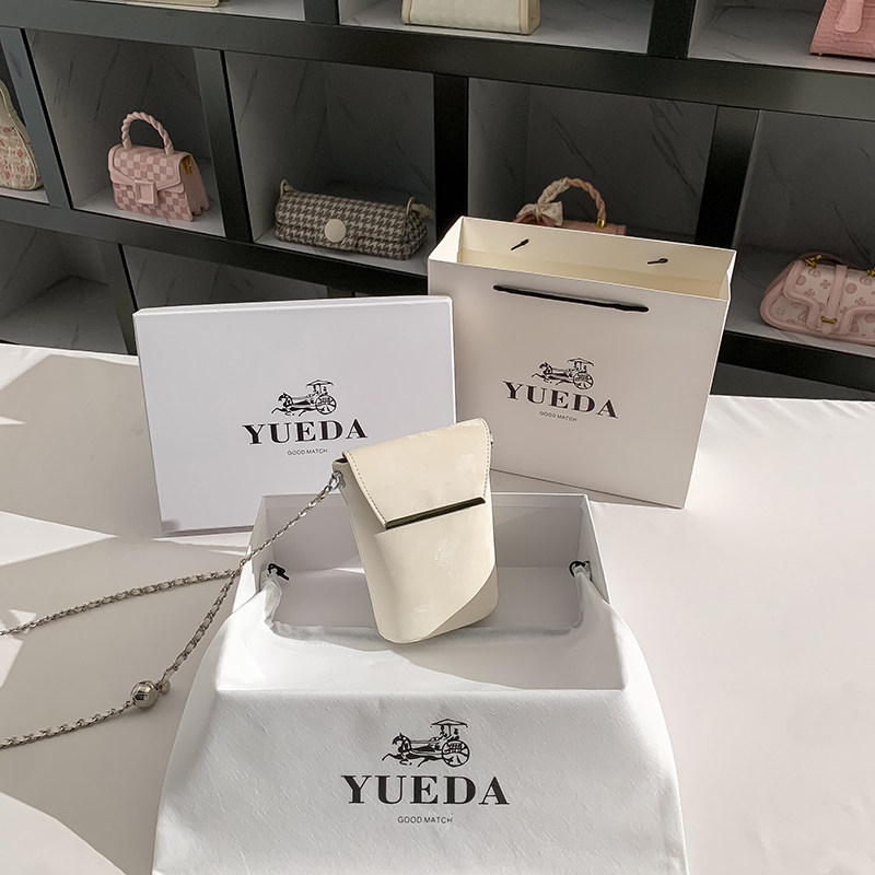 悦搭真皮迷你小包包2024新款夏天链条手机包女斜挎女高级感小挎包