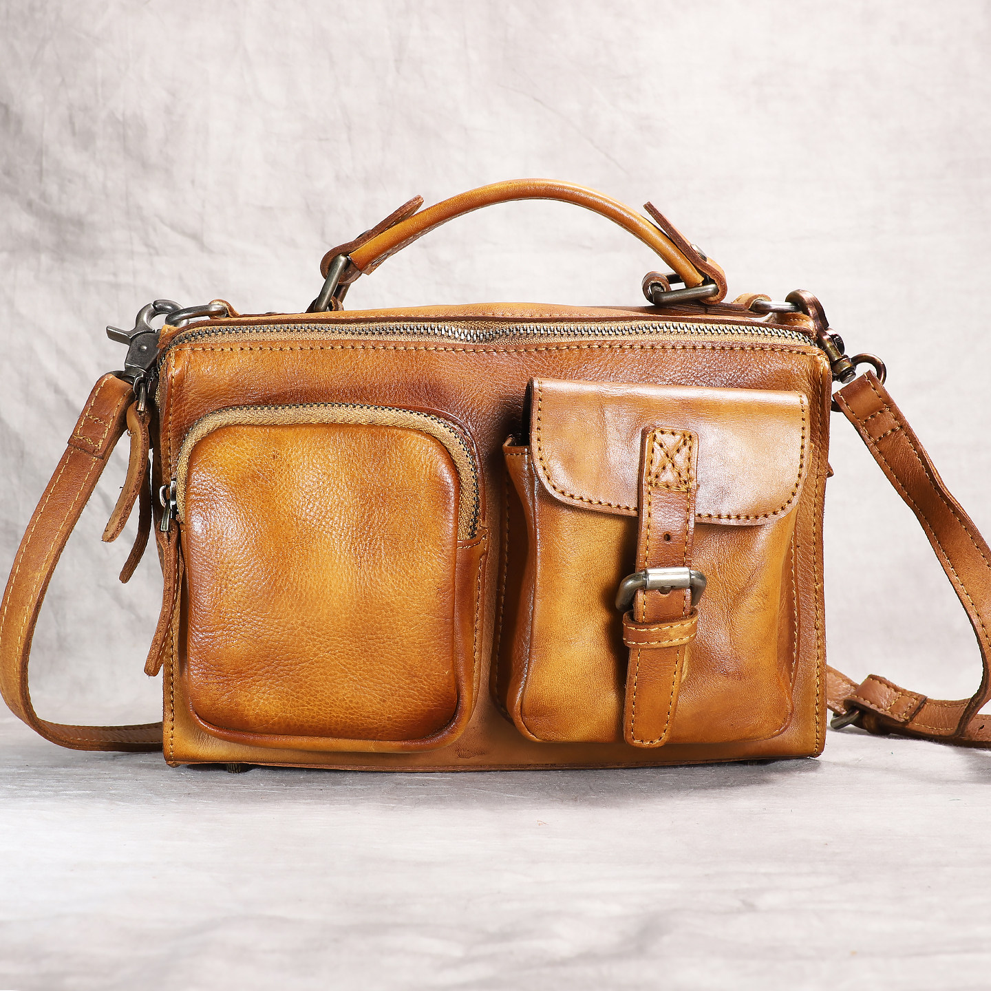 原创手工头层牛皮复古多口袋真皮单肩包男女手工牛皮斜挎包手提包,箱包皮具/热销女包/男包,单肩包,淘宝优惠券,粉丝福利购,淘宝优惠卷