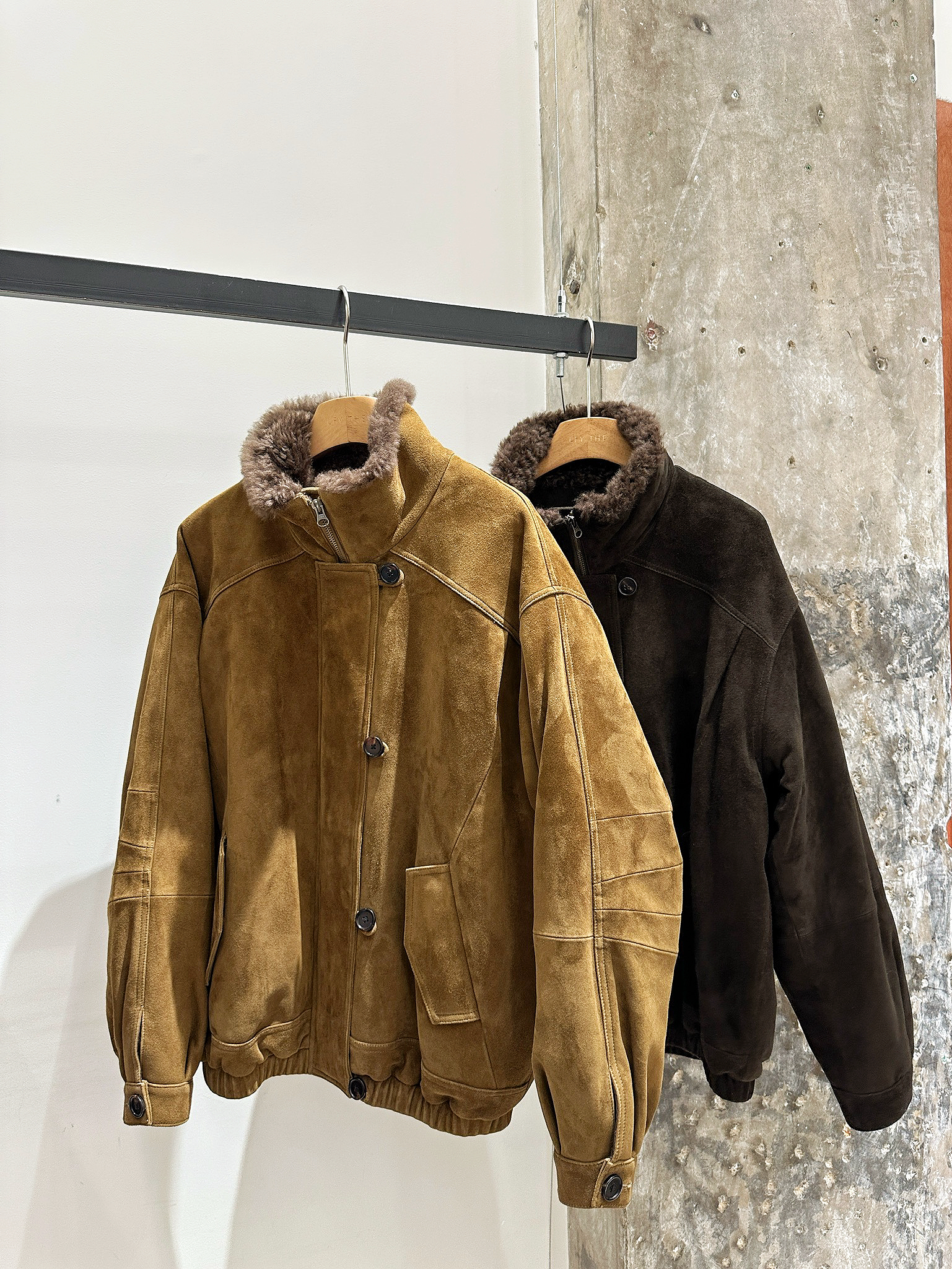 2025冬新款老钱风小众设计复古磨绒皮衣绵羊皮保暖90鹅绒服外套女