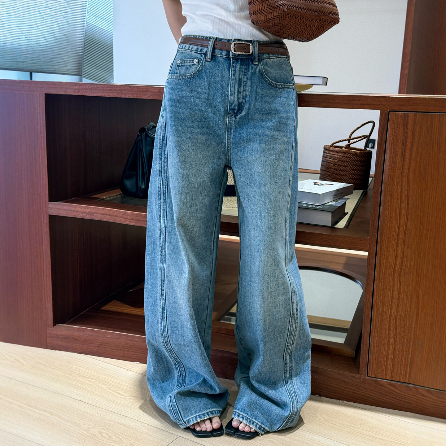 复古做旧拖地阔腿牛仔裤女欧洲站2026春装新款欧货女装直筒裤子潮