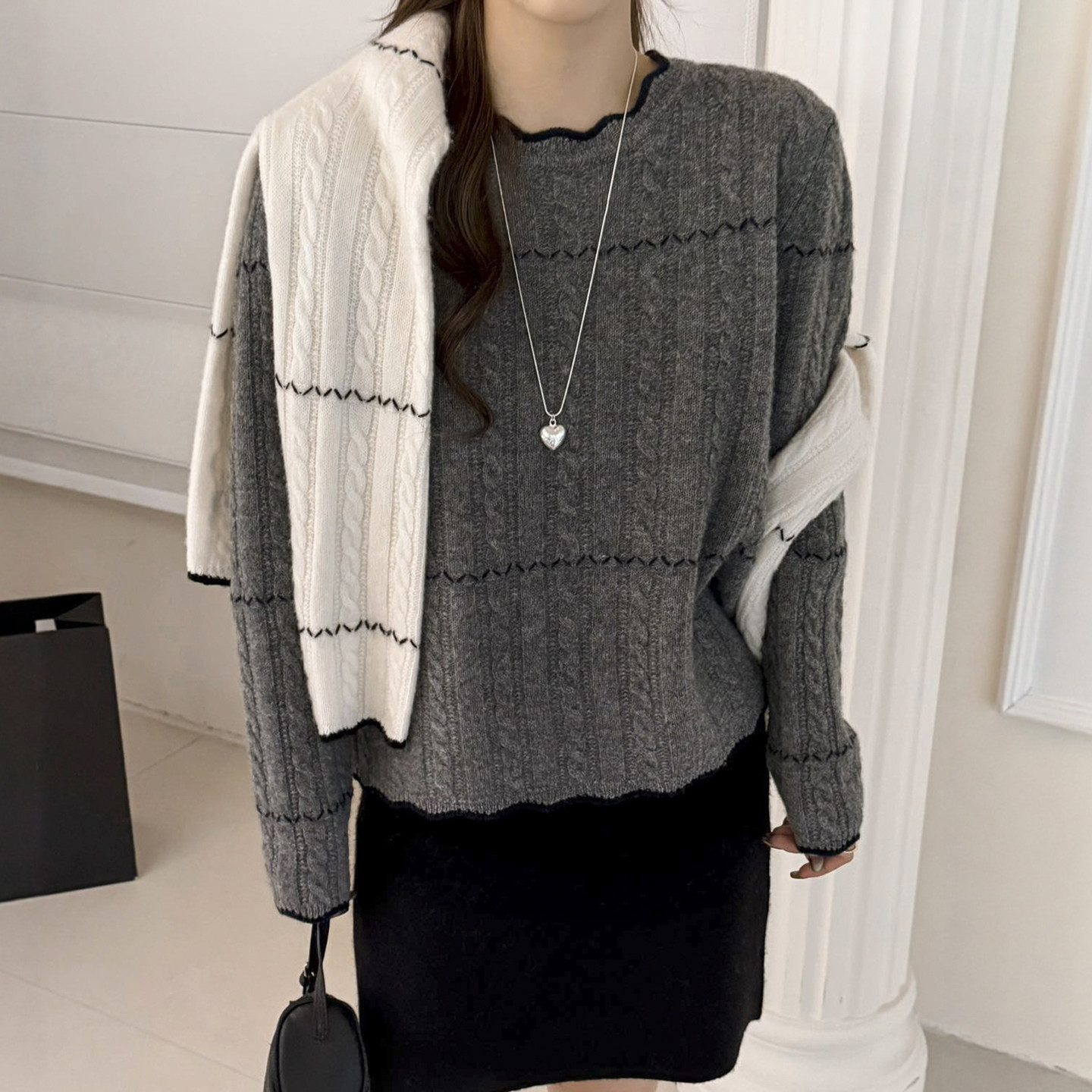 波浪领麻花纹羊毛针织衫女欧洲站2025冬装新款欧货女装打底毛衣潮