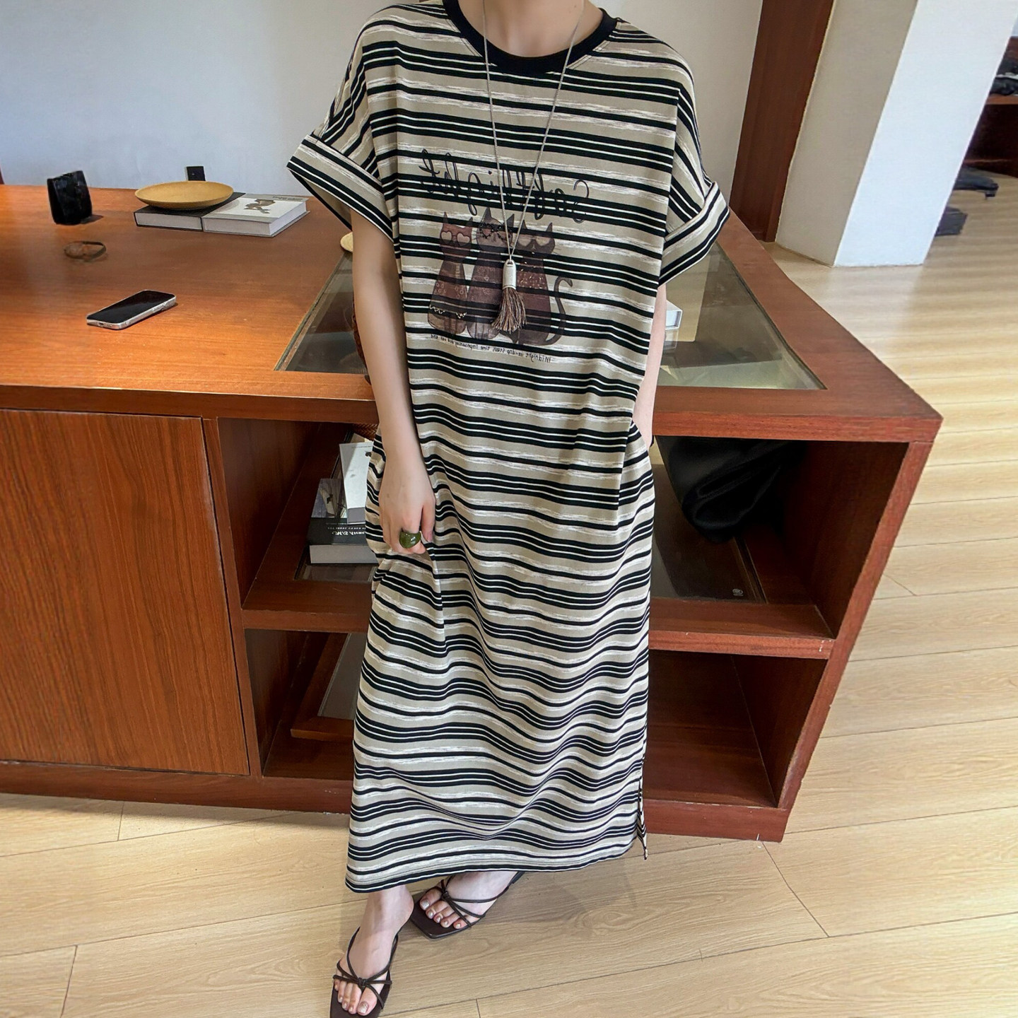 小猫印花条纹直筒连衣裙女欧洲站