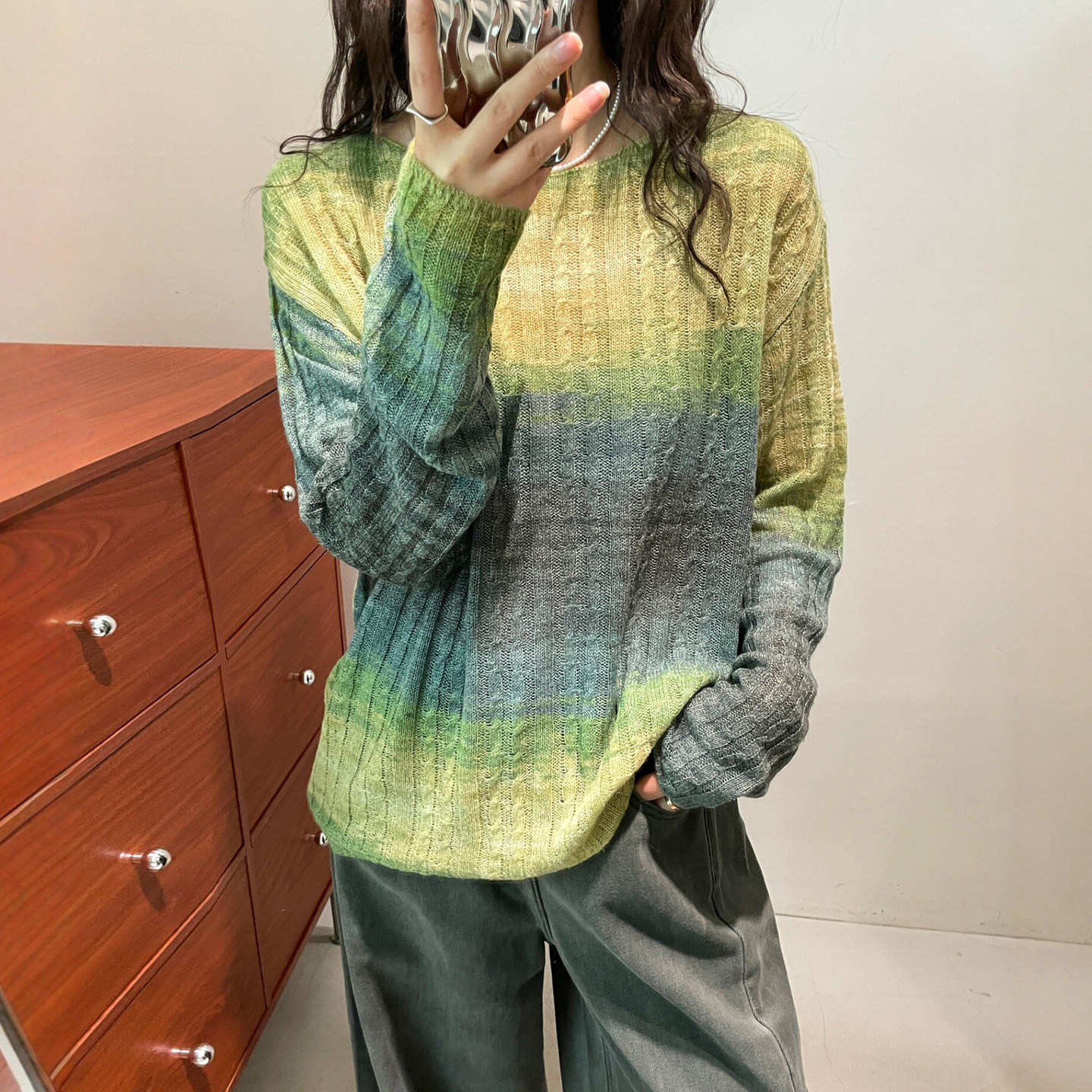 渐变色天丝羊绒针织衫女欧货上衣