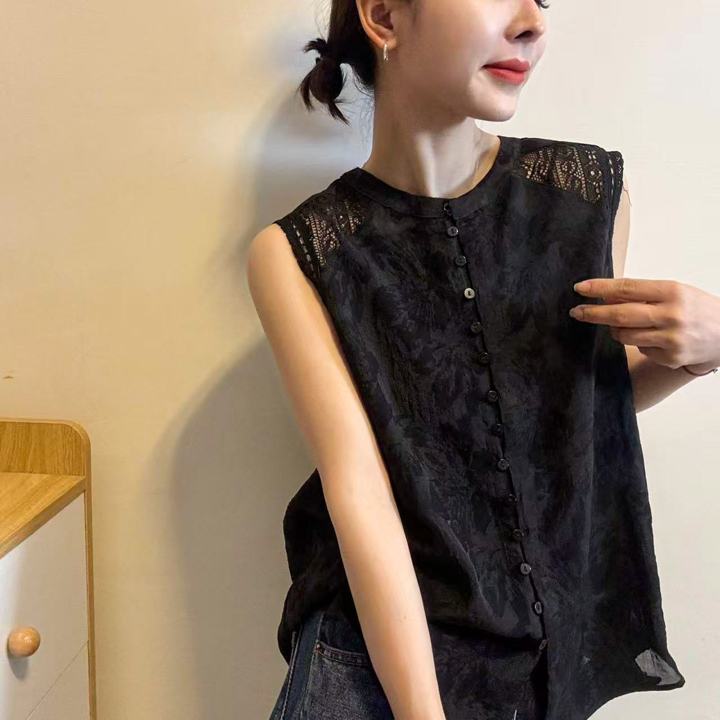 高级感蕾丝提花无袖衬衫女欧洲站