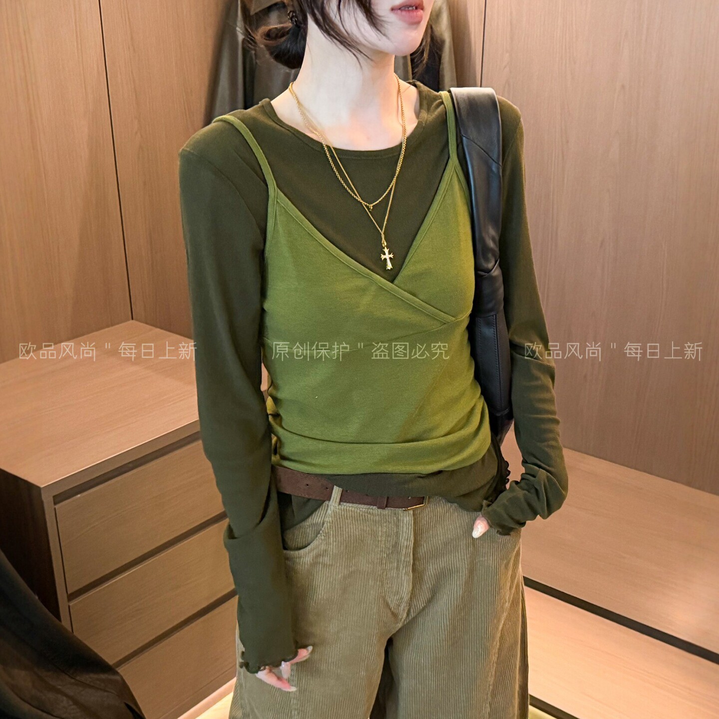 撞色拼接吊带背心T恤两件套上衣