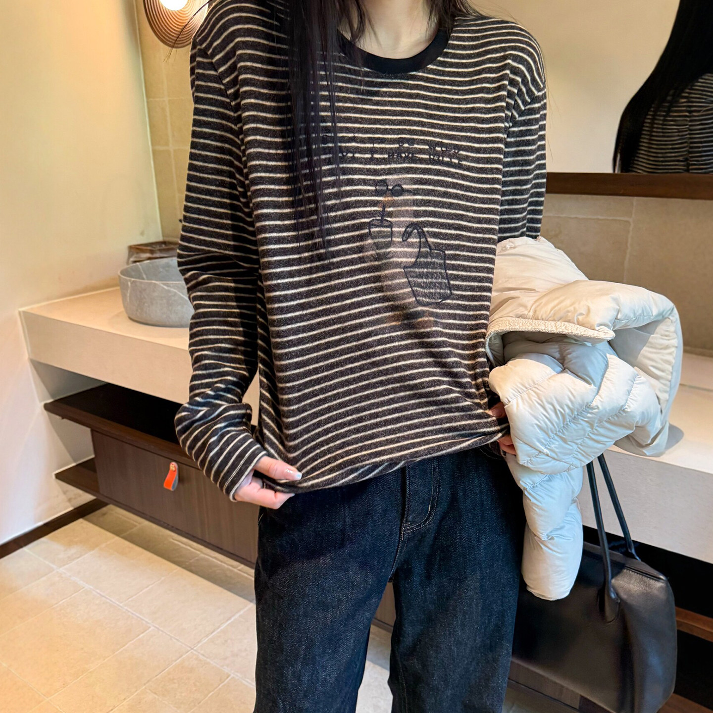 字母刺绣条纹加绒长袖T恤女欧货