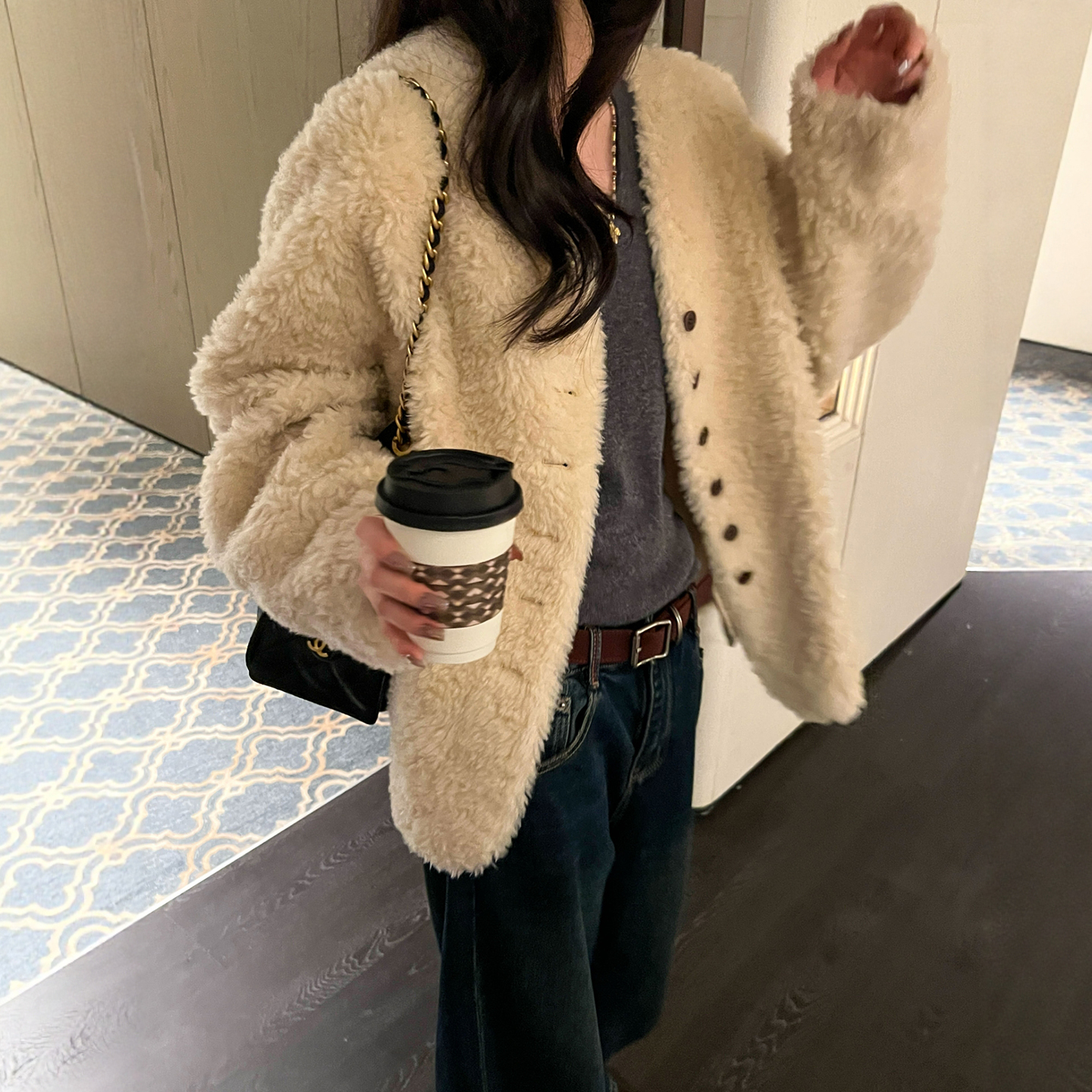 颗粒绒V领羊羔毛外套女欧货上衣