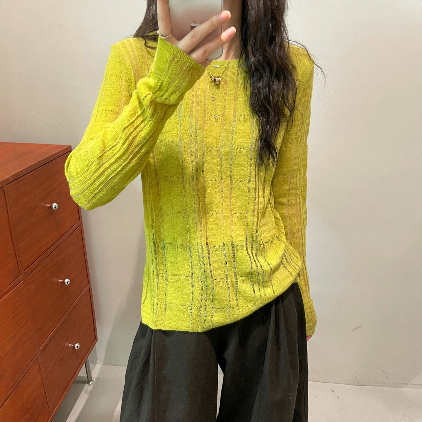 镂空钩花细羊毛针织衫女欧货上衣