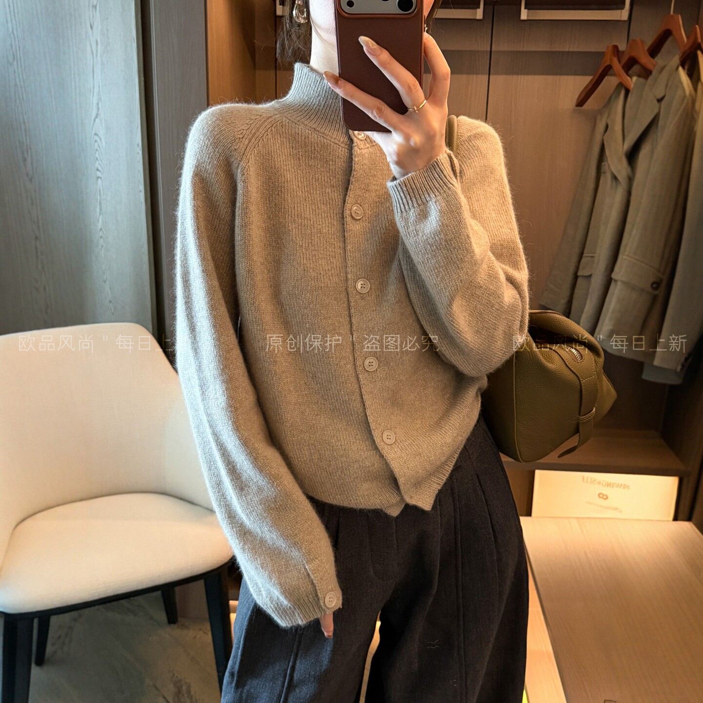 小半高领绵羊毛针织开衫女欧洲站
