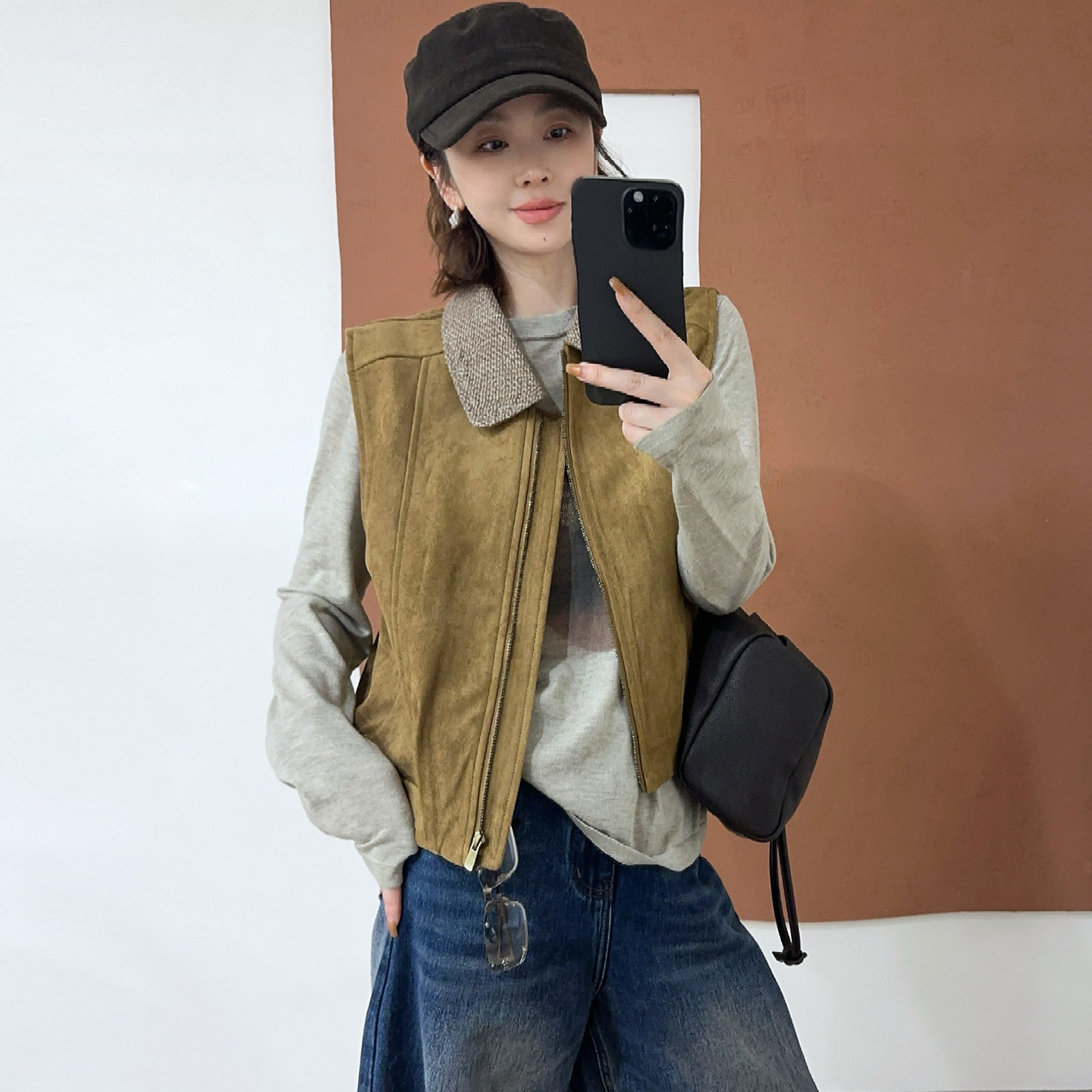 撞色翻领麂皮绒马甲外套女欧洲站