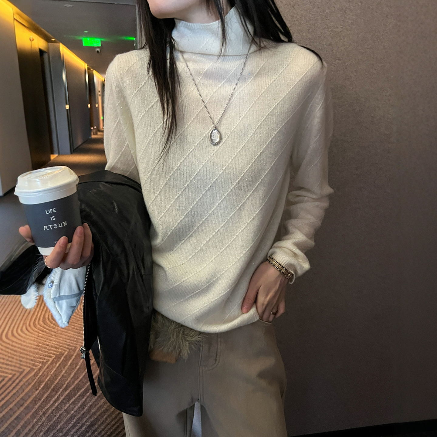 重工亮片高领羊绒针织衫女欧洲站