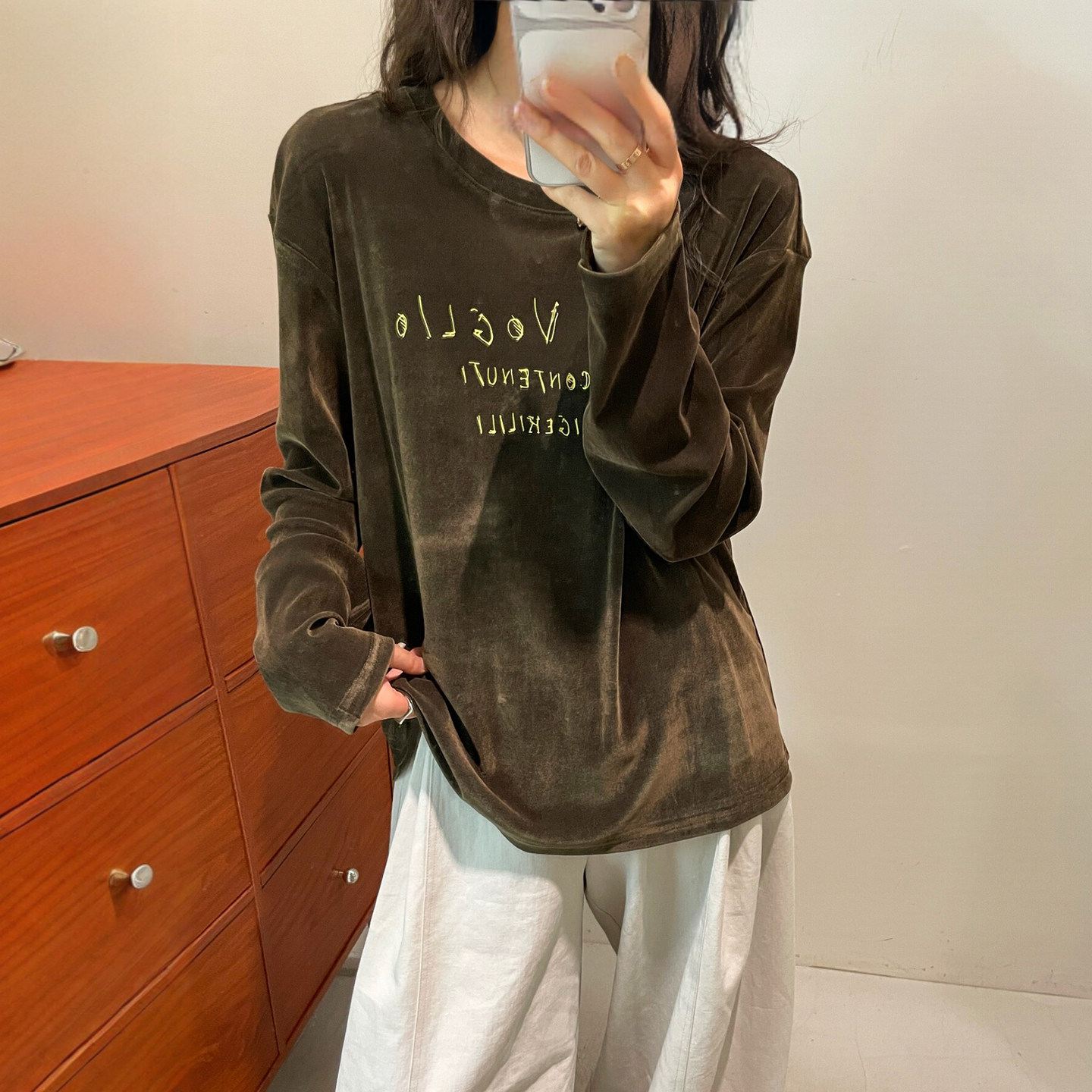 字母印花金丝绒长袖T恤女欧洲站