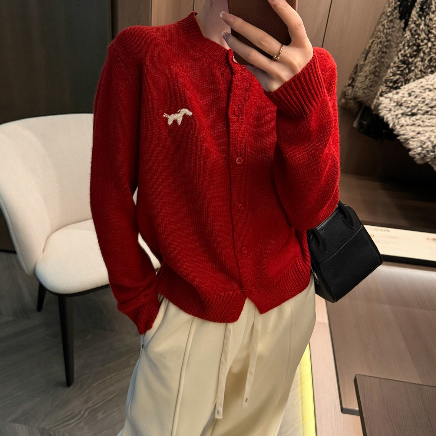小狗刺绣羊毛针织开衫女欧洲站2025冬装新款欧货女装毛衣短外套潮