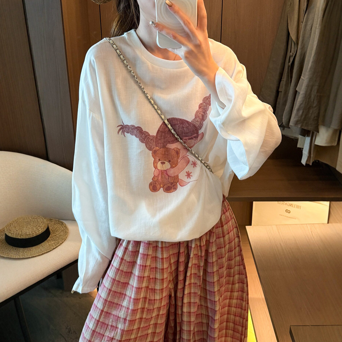 卡通女孩印花大版T恤女欧货上衣