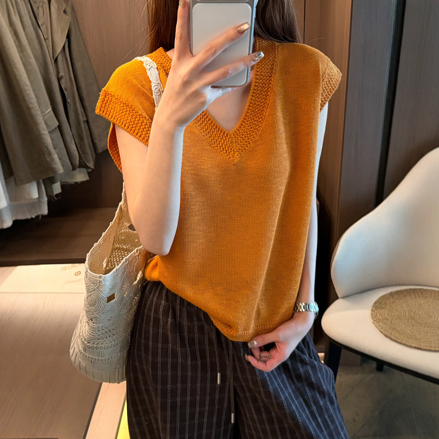 小飞袖镂空V领冰丝针织衫女欧货