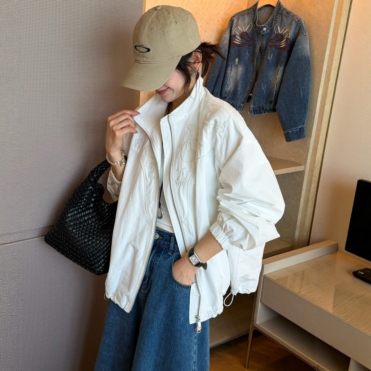 重工刺绣立领冲锋衣外套女欧洲站
