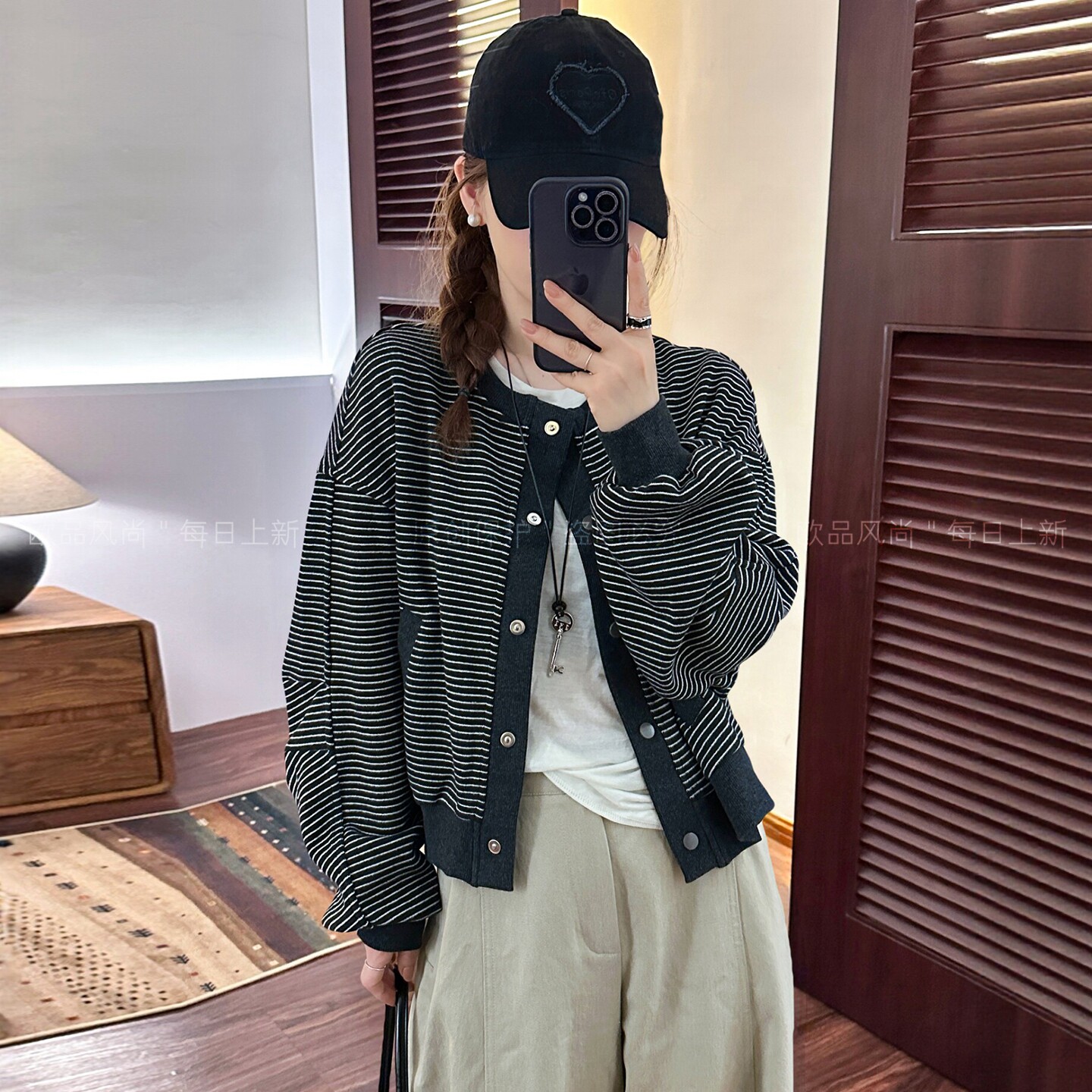 撞色条纹棒球服开衫外套女欧洲站