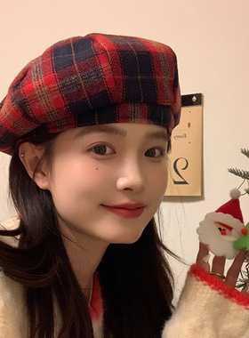 Vva Kataki2024新款秋冬复古红色格纹贝雷帽小众设计百搭圣诞氛围
