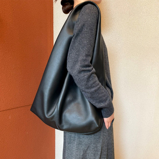 真皮妈咪袋单肩包软皮大包头层牛皮高级感慵懒松弛感女包休闲百搭