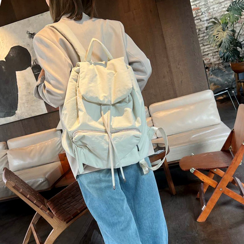 休闲双肩包女旅游防水轻便背包大容量学生书包百搭双肩背包电脑包