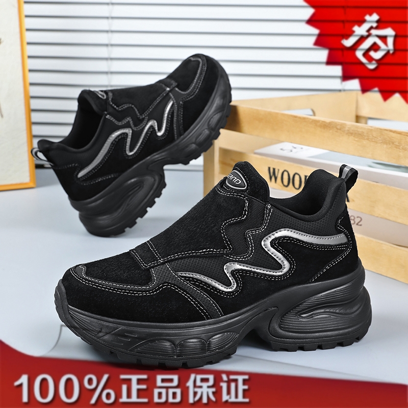 春秋户外磨砂牛皮拼接坡跟健步鞋