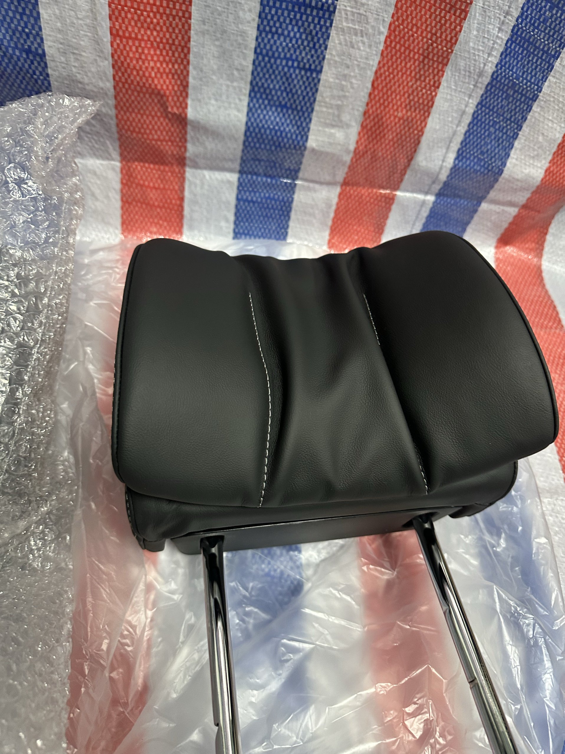 奥迪A7L后排头枕大众辉昂头枕.原装正品