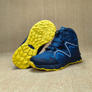 欧洲49.99欧 户外全防水外贸男童中帮徒步鞋全地形防滑耐磨登山鞋