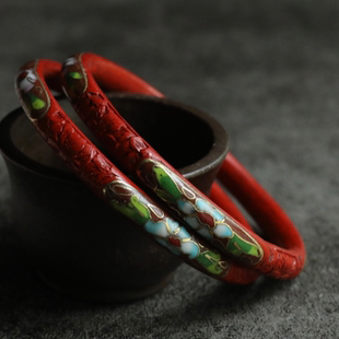 七十年代铜胎漆景结合手镯、景泰蓝和雕漆双工艺全新带原包装手镯