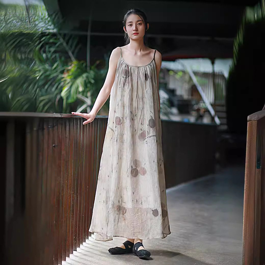 复古树叶拓染植物染天丝皱长吊带裙新中式清冷风印花长裙连衣裙