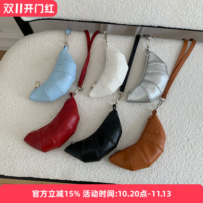 鹿森挂脖迷你零钱包可爱牛角包设计感小众迷你凹造型斜挎口红耳机
