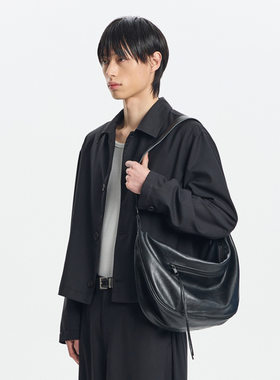 鹿森|斜挎包男女款机车骑行包潮牌单肩斜背包复古流浪饺子包