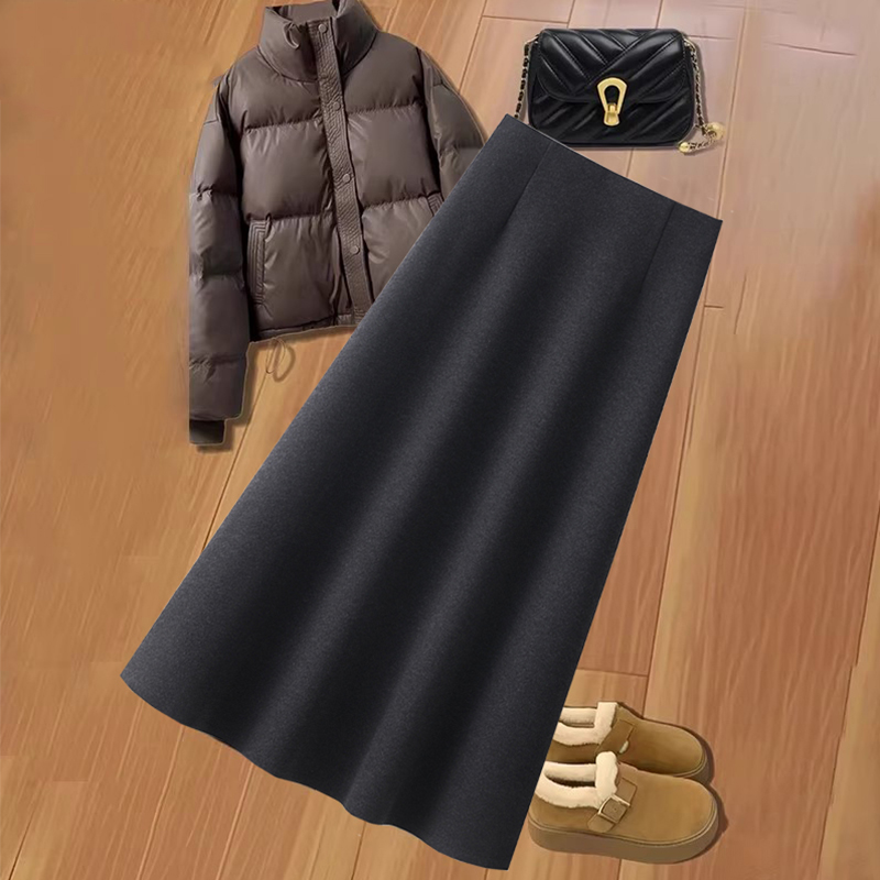 气质百搭毛呢半身裙女2025新款