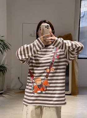 现货 2026春季新款斜挎小马包条纹长袖t恤女宽松时尚百搭上衣女