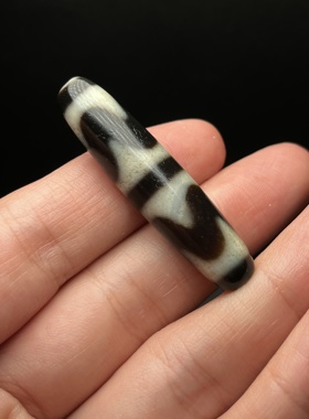 藏传玛瑙天珠双虎牙天珠油润包浆玛瑙天珠西藏天珠项链锁骨链吊坠