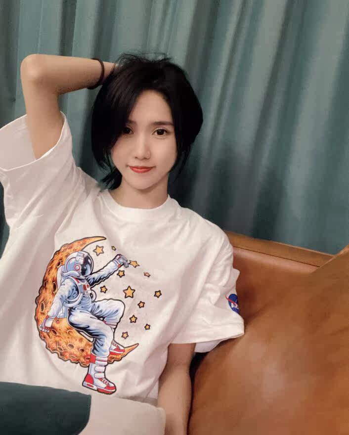 DAZK x NASA联名系列  月球驿站《Moon Station》印花短袖T恤情侣在类目 女装/女士精品, T恤中 - 来自Buy2taobao.com提供专业的淘宝代购服务