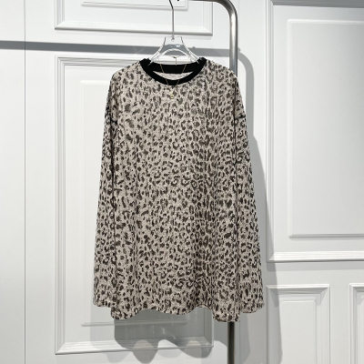 时尚百搭松弛感豹纹长袖小衫潮搭