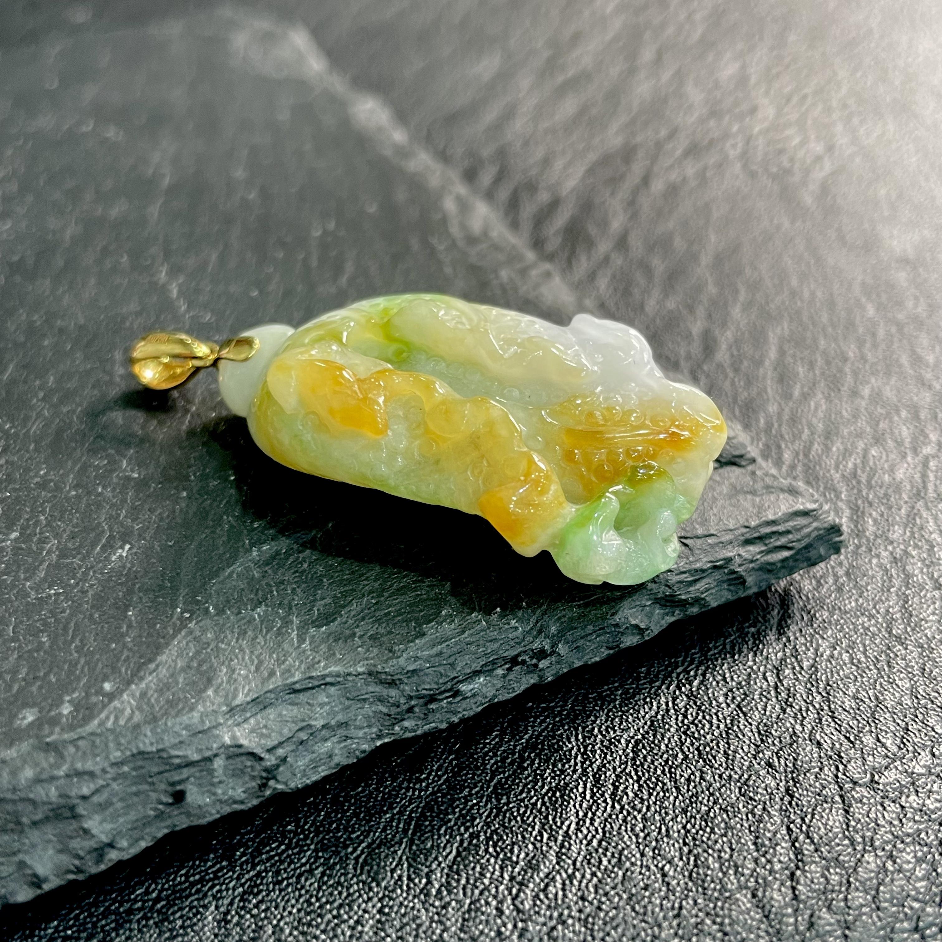 缅甸天然翡翠A货细糯种特色三彩料白菜(摆财)18k金精品玉石吊坠