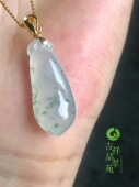 吉祥苑天然翡翠A货冰种飘花福瓜18k金吊坠料子起胶饱满带证新款