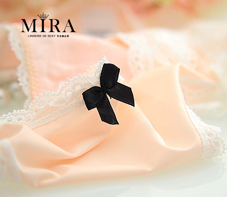 Slip jeunesse sexy en soie Ice - Ref 642401 Image 4