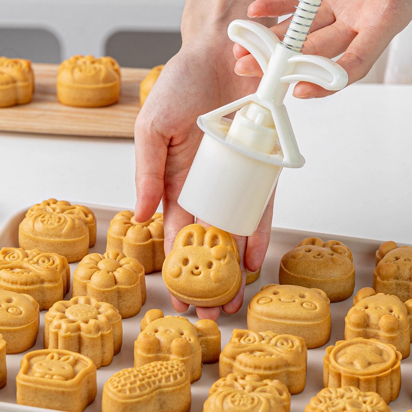 2026新款迷你月饼模具手压式按家用冰皮30g克做磨绿豆糕点卡通小