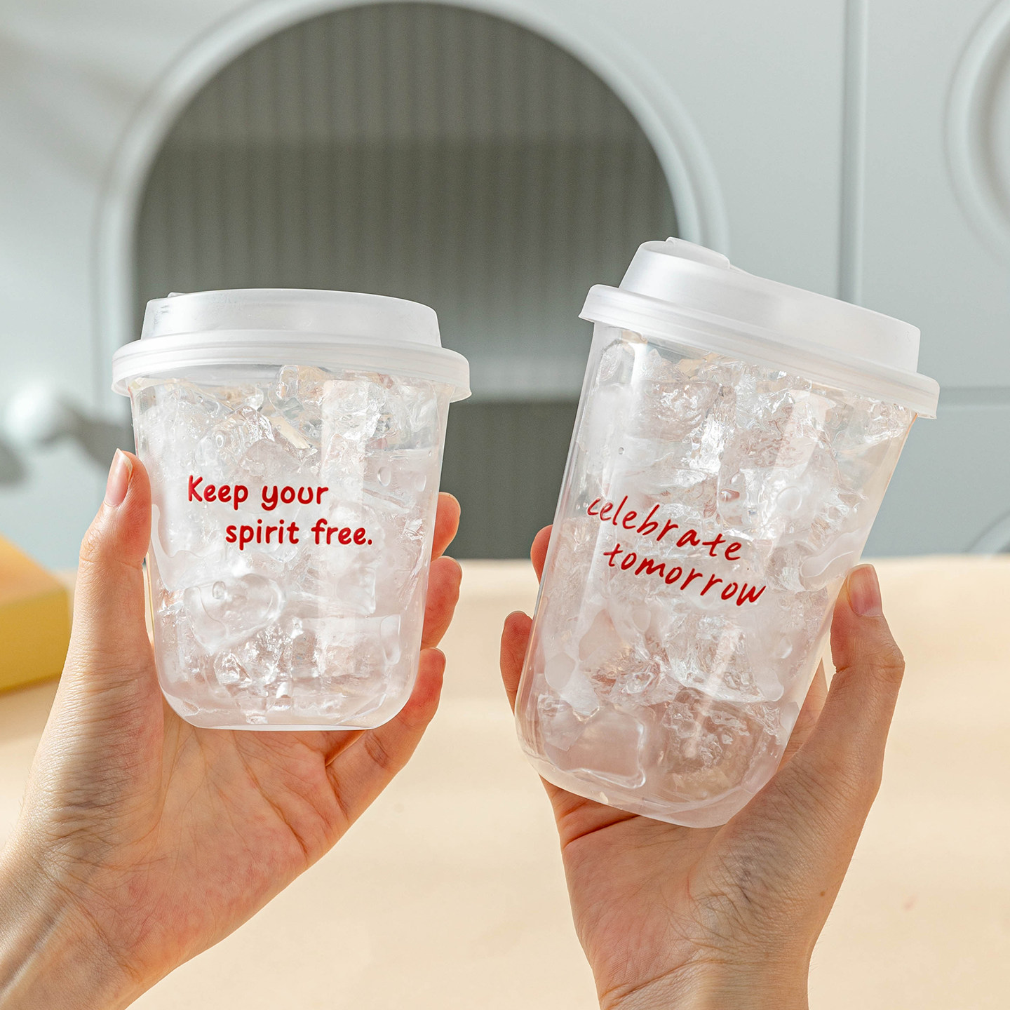 冰杯一次性咖啡杯子便利店冷冻果汁饮料奶茶专用外出携带盖塑啤酒