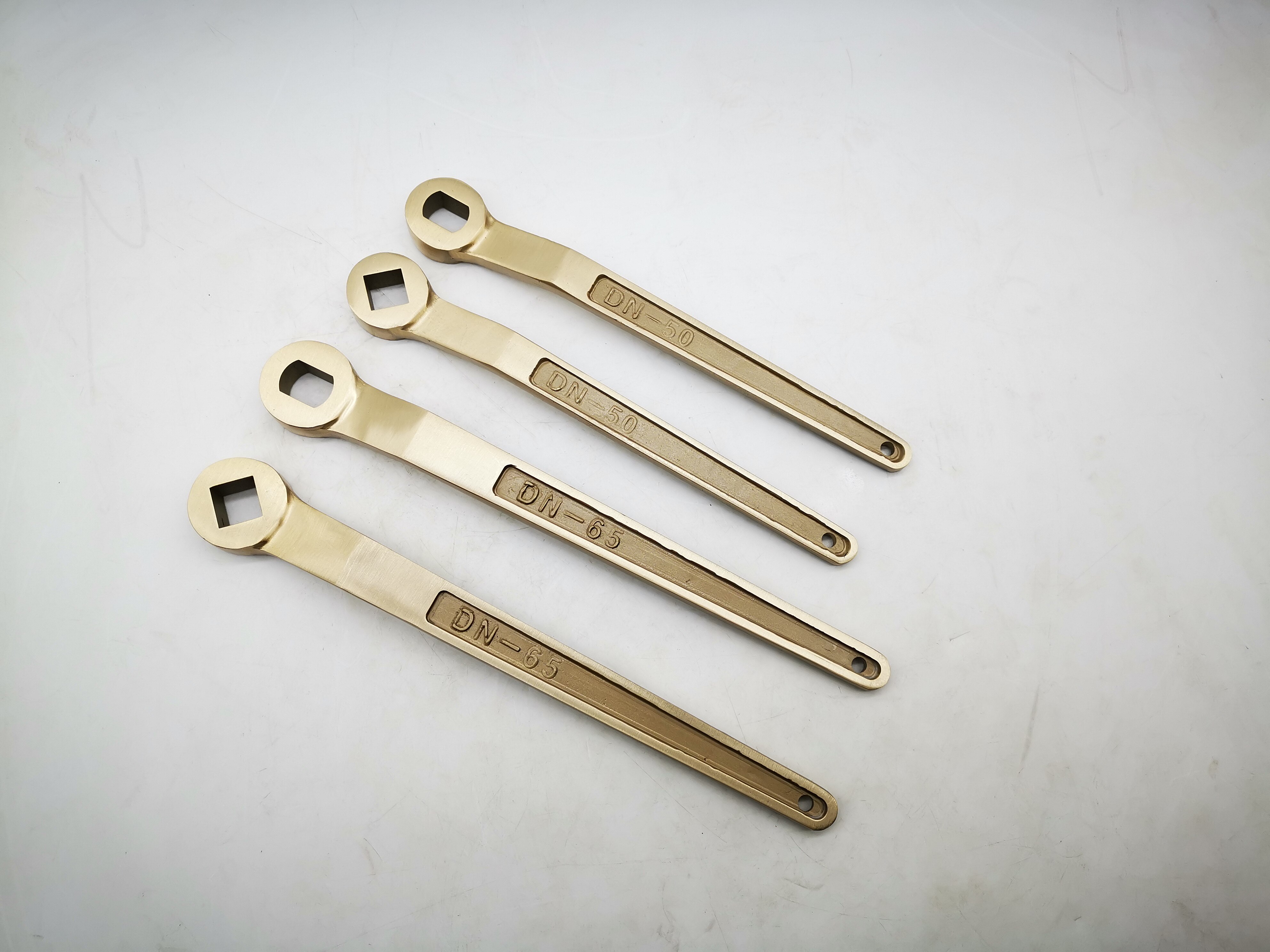 防爆阀门扳手方孔扁孔铝青铜合金阀门扳手阀门法兰阀盘扳手规格全