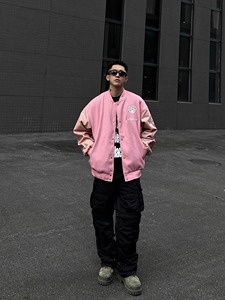 独特粉色刺绣皮袖拼接毛呢棒球服男2024秋季外套102B-JK8134P88图片