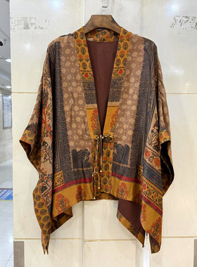 Q6298 一粒流苏扣半开V领复古碎花休闲宽松轻奢香云纱外套蝙蝠衫