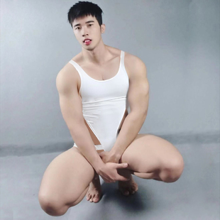 新款纯棉美式运动坎肩背心男健身无袖打底潮牌弹力紧身三角连体衣