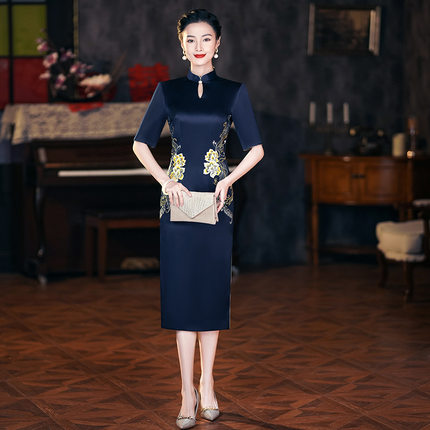 旗袍女2025新款年轻款气质高端订婚宴会结婚婆婆礼服妈妈装旗袍