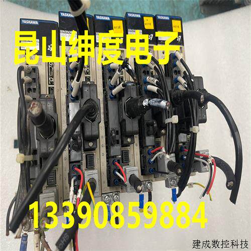 议价SGD7S-2R8A00A002    成色亮400W