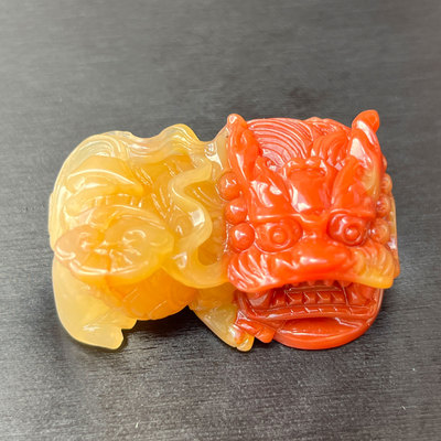 云南纯天然黄龙玉龙头貔貅招财进宝颜色鲜艳霸气威猛配证书